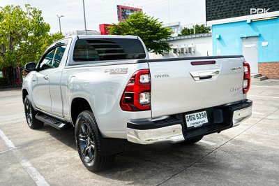 2021 Toyota HILUX REVO 2.4 Smart Cab Prerunner Entry Pickup