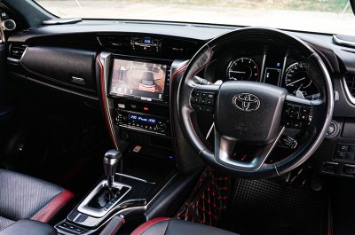 2022 Toyota FORTUNER 2.8 Legender SUV