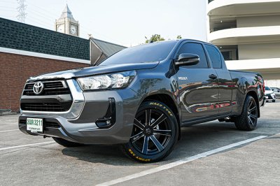 2022 Toyota HILUX REVO 2.4 Smart Cab Z Edition Entry