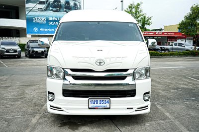 2019 TOYOTA COMMUTER 3.0 D4D