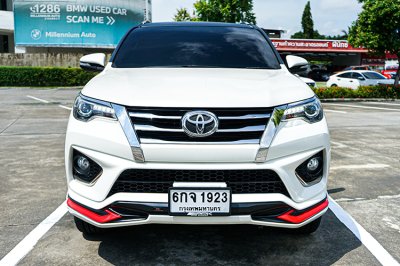 2017 Toyota Fortuner 2.8  TRD Sportivo SUV