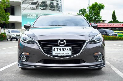 2016 Mazda 3 2.0 S Sports Hatchback