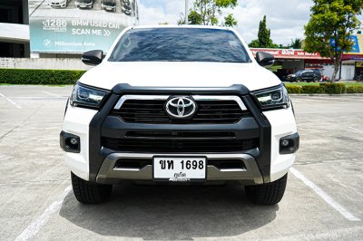 2023 Toyota HILUX REVO 2.4 Double Cab Prerunner Mid