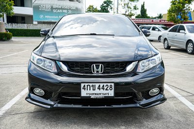 2015 Honda CIVIC 1.8 FB ES