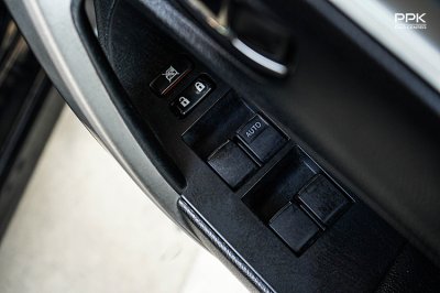 2015 Toyota Corolla Altis 1.8 Esport Sedan