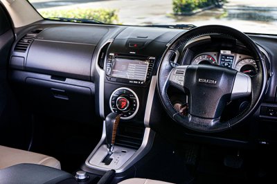 2016 Isuzu MU-X 3.0 DVD Navi 4X4