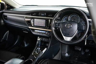 2015 Toyota Corolla Altis 1.8 Esport Sedan