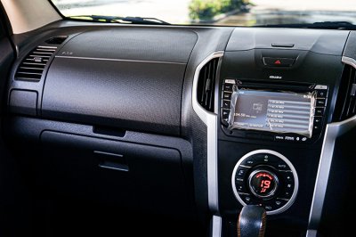 2016 Isuzu MU-X 3.0 DVD Navi 4X4