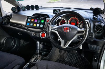 2013 Honda JAZZ 1.5 JP