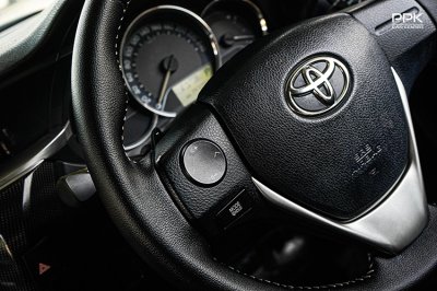 2015 Toyota Corolla Altis 1.8 Esport Sedan