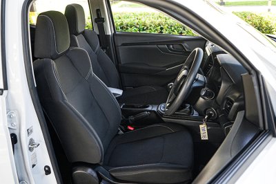 2022 Isuzu D-Max 1.9 S Cab-4
