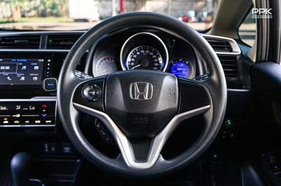 2021 Honda JAZZ 1.5 V+