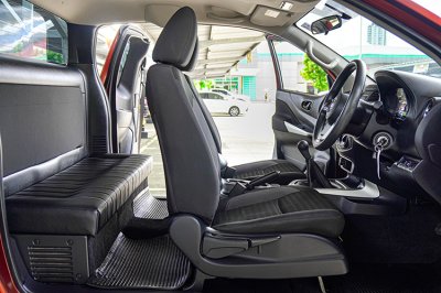 2022 Nissan Navara 2.5 SL King Cab