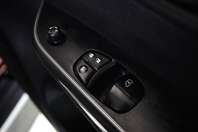 2022 Nissan Navara 2.5 SL King Cab