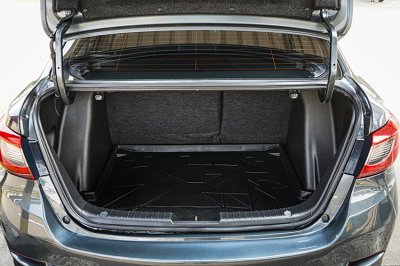 2016 Mazda 2 1.3 High Sedan