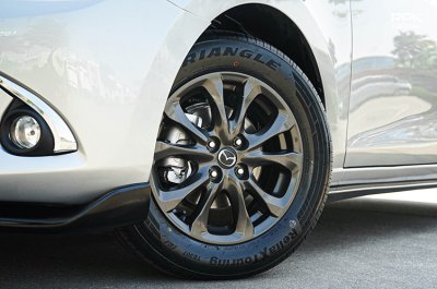 2016 Mazda 2 1.3  High Sedan