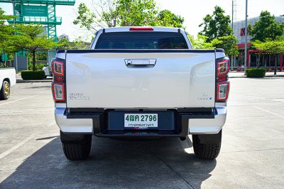 2022 ISUZU D-MAX V-CROSS SPACECAB 3.0 Ddi Z