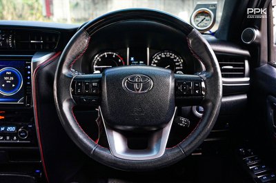 2021 Toyota FORTUNER 2.4  Legender SUV