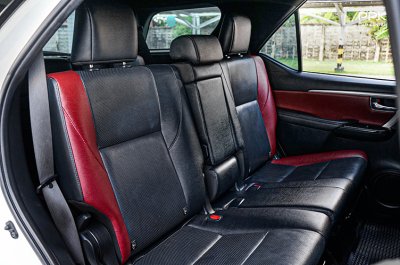 2021 Toyota FORTUNER 2.4  Legender SUV