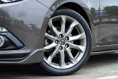 2016 Mazda 3 2.0 S Sports Hatchback