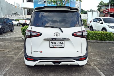 2018 TOYOTA SIENTA 1.5 V