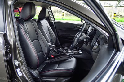 2016 Mazda 3 2.0 S Sports Hatchback