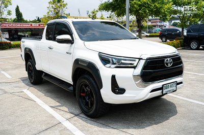 2022 Toyota HILUX REVO 2.4 Smart Cab Prerunner Entry Pickup
