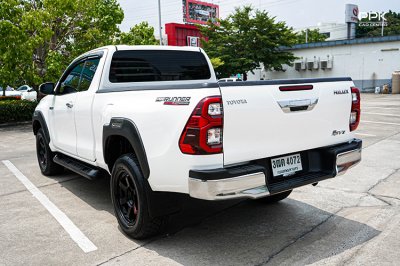 2022 Toyota HILUX REVO 2.4 Smart Cab Prerunner Entry Pickup