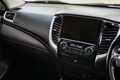 2016 Mitsubishi Triton 2.4 Double Cab GLS Plus Ltd
