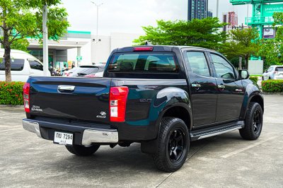 2019 Isuzu D-Max 1.9 Hi-Lander Stealth Z-Prestige Double Cab
