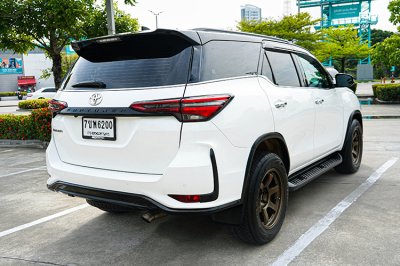 2021 Toyota FORTUNER 2.4  Legender SUV