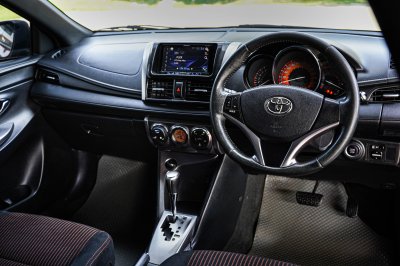 2016 Toyota YARIS 1.2 G