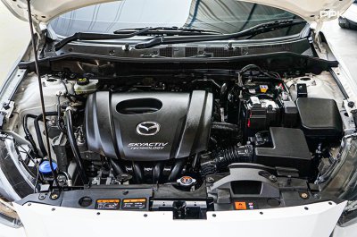 2018 Mazda 2 1.3  High Connect Sedan