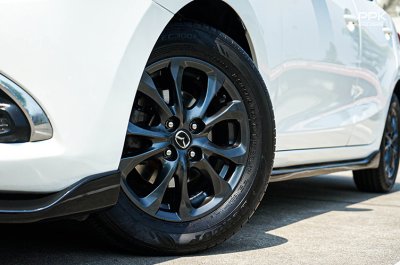 2018 Mazda 2 1.3  High Connect Sedan