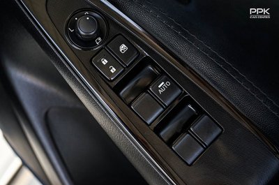 2018 Mazda 2 1.3  High Connect Sedan