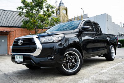 2022 Toyota HILUX REVO 2.4 Smart Cab Z Edition Entry Pickup