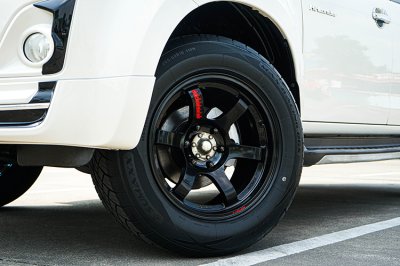 2019 Isuzu D-MAX 1.9 Cab-4  Hi-Lander Stealth Z-Prestige