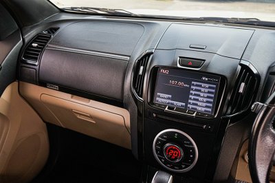 2019 Isuzu D-MAX 1.9 Cab-4  Hi-Lander Stealth Z-Prestige