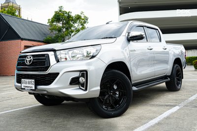 2020 Toyota HILUX REVO 2.4 Double Cab E Prerunner Pickup