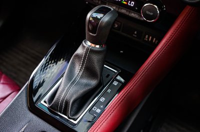 2024 Toyota Yaris Ativ 1.2 Premium Luxury Sedan