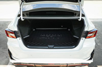 2024 Toyota Yaris Ativ 1.2 Premium Luxury Sedan