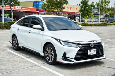 2023 Toyota Yaris Ativ 1.2  Premium Sedan