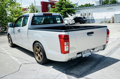 2016 ISUZU D-MAX 2.5 L  SPACECAB