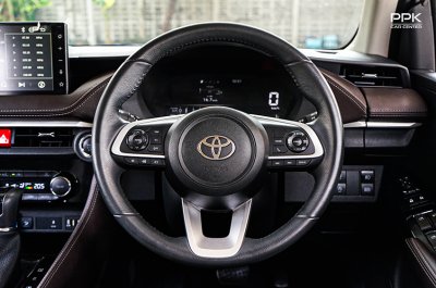 2023 Toyota Yaris Ativ 1.2  Premium Sedan