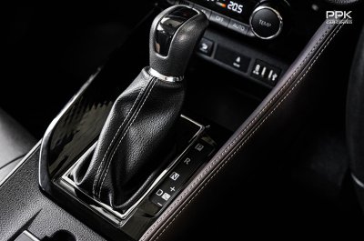 2023 Toyota Yaris Ativ 1.2  Premium Sedan