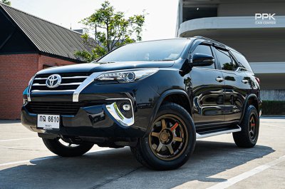 2018 Toyota FORTUNER 2.4  V SUV