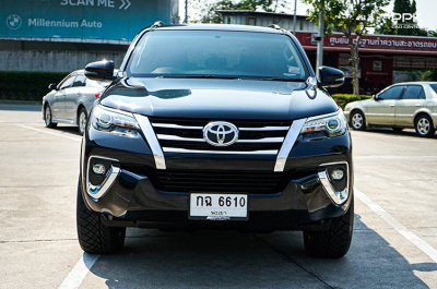 2018 Toyota FORTUNER 2.4  V SUV