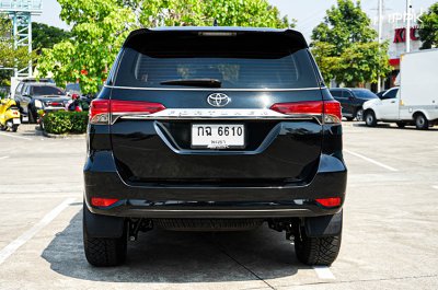 2018 Toyota FORTUNER 2.4  V SUV