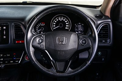 2015 Honda HR-V 1.8 E SUV