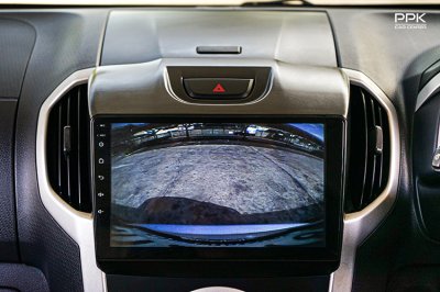 2015 Isuzu MU-X 3.0  DVD SUV